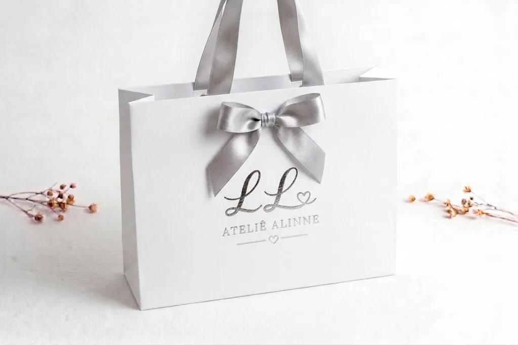 Sacola de Papel Branca Personalizada – Metalizada Hot Stamping - Variação 5