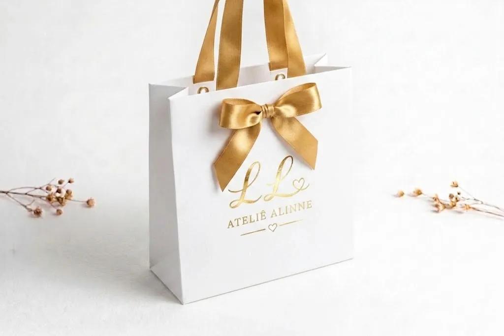 Sacola de Papel Branca Personalizada – Metalizada Hot Stamping - Variação 3