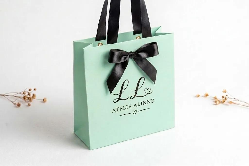 Sacola de Papel Colorida Personalizada – Impressão Padrão - Variação 6